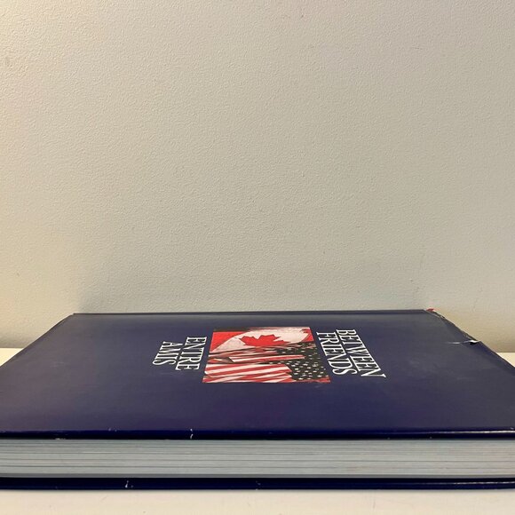 1976 Between Friends / Entre Amis Hardcover Book - National Film Board of Canada - Picture 3 of 10